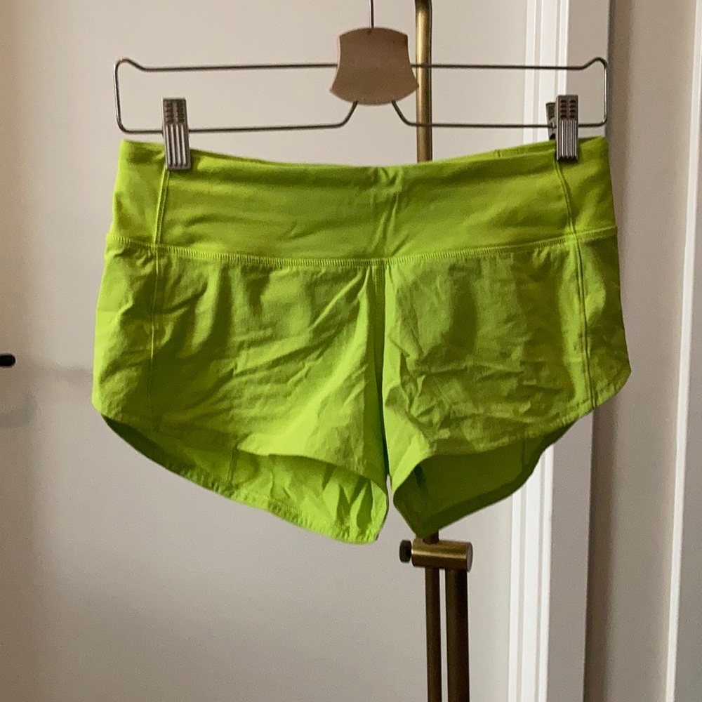 Lime Lululemon Speed-Up 2.5” Shorts, Size 4